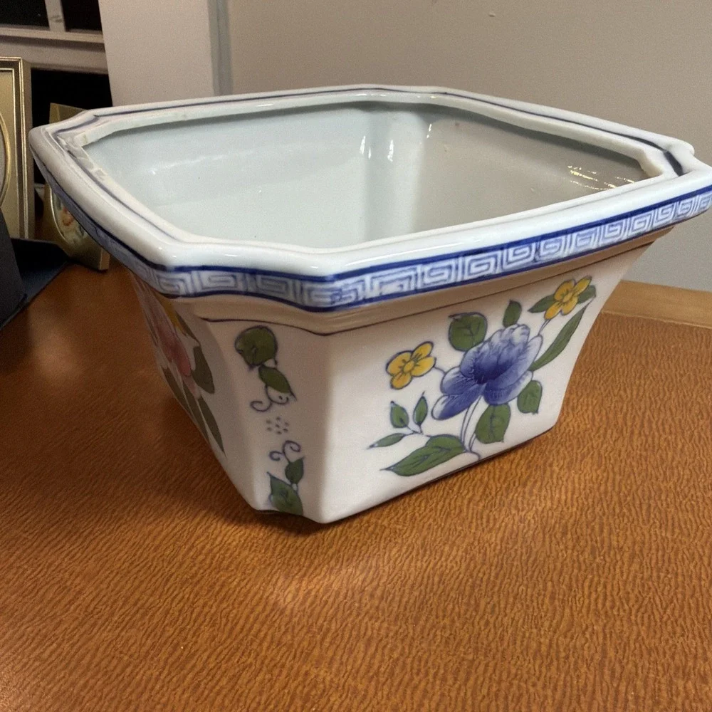 Vintage AAA Imports Inc. Decoware Pottery Planter